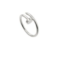 انگشتر نقره میخ